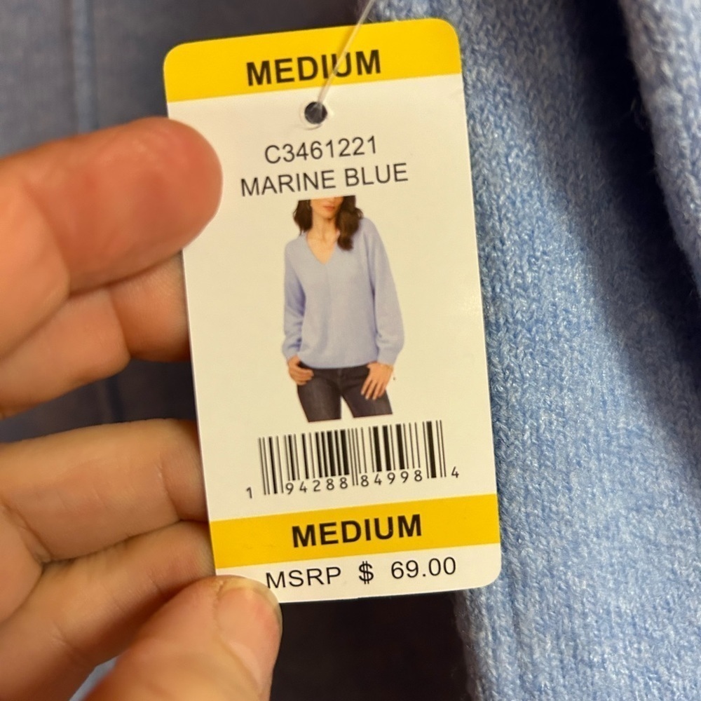 Vince Camuto Ladies V Neck Sweater
Marine Blue NWT - Picture 6 of 9